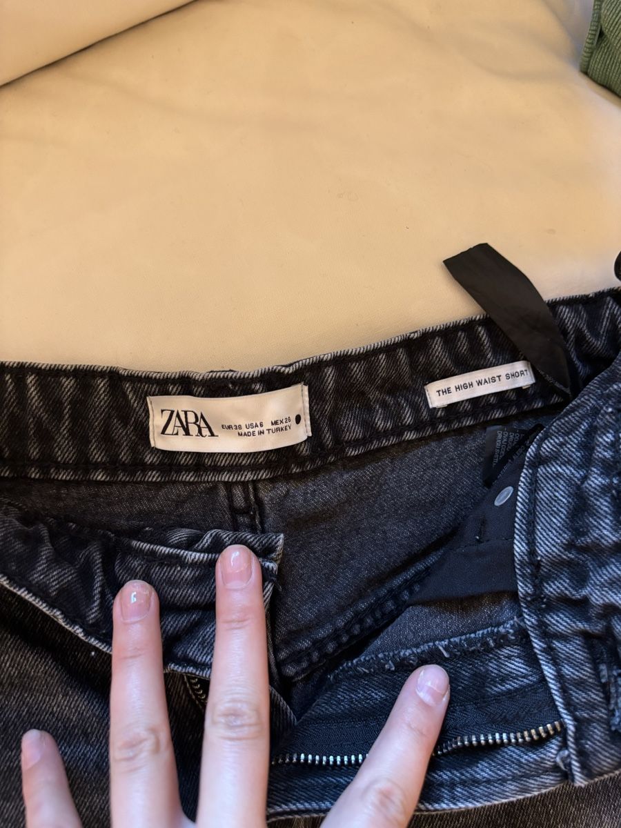 Zara Jeans: Zara denim shorts – Neuf (Voir description) à Zürich par Flo021000 1