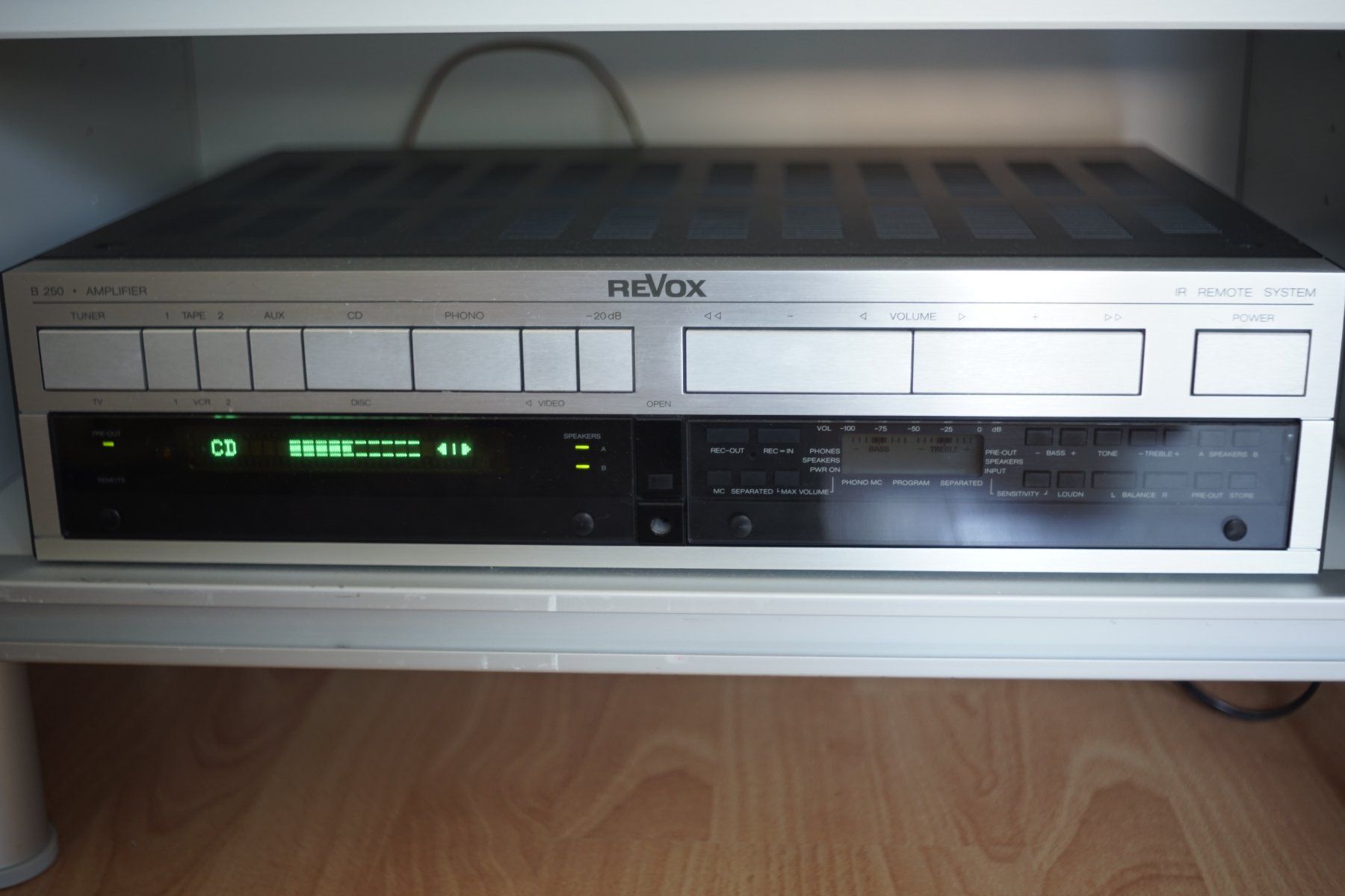 Revox Verstärker: Revox B250 Amplifier High-End – Gebraucht aus Steinhausen von joe_9htr