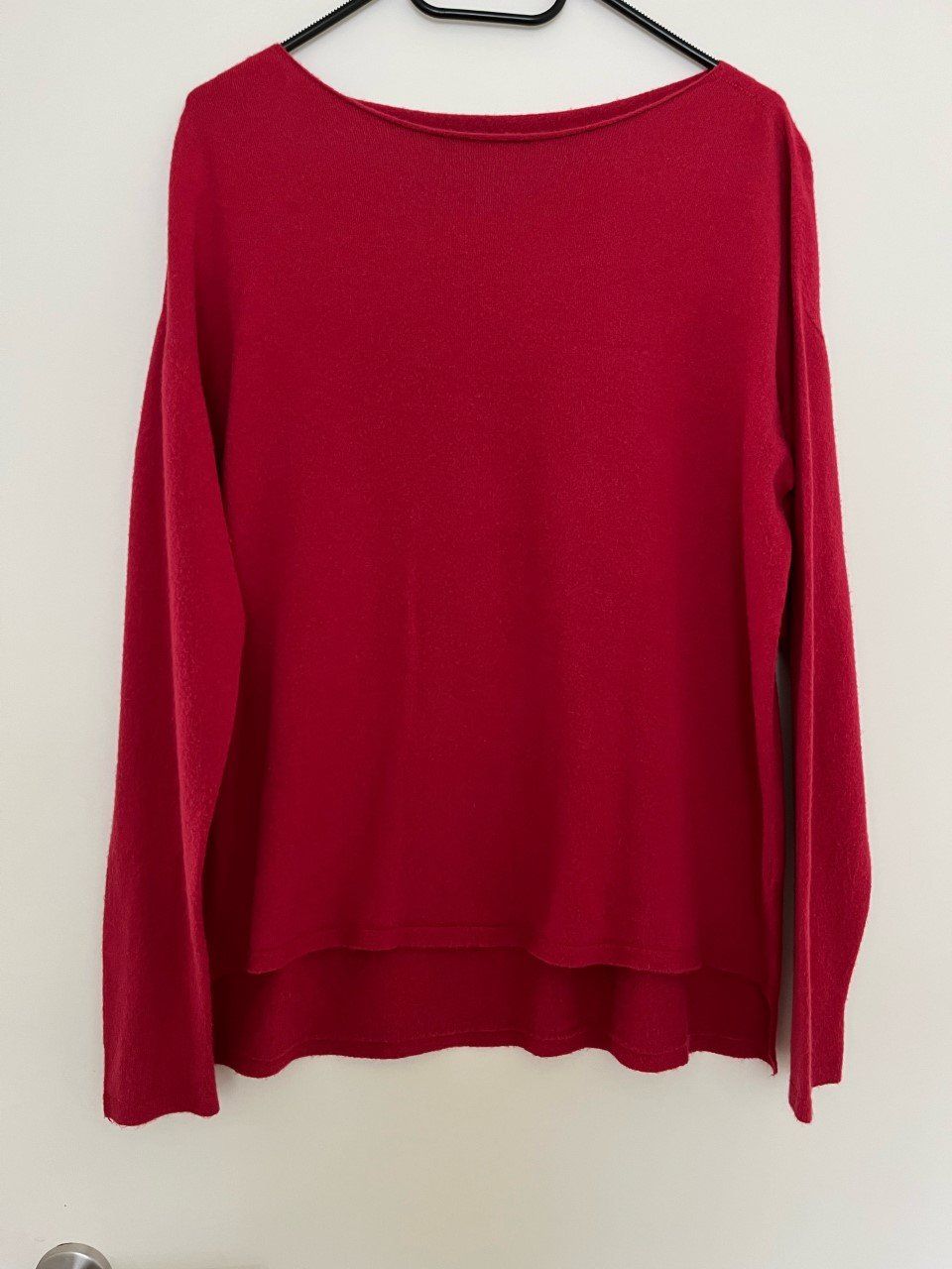 Pullover & Sweatshirts: Pullover One Size, Farbe rot – Gebraucht aus Triesen von dardaleni