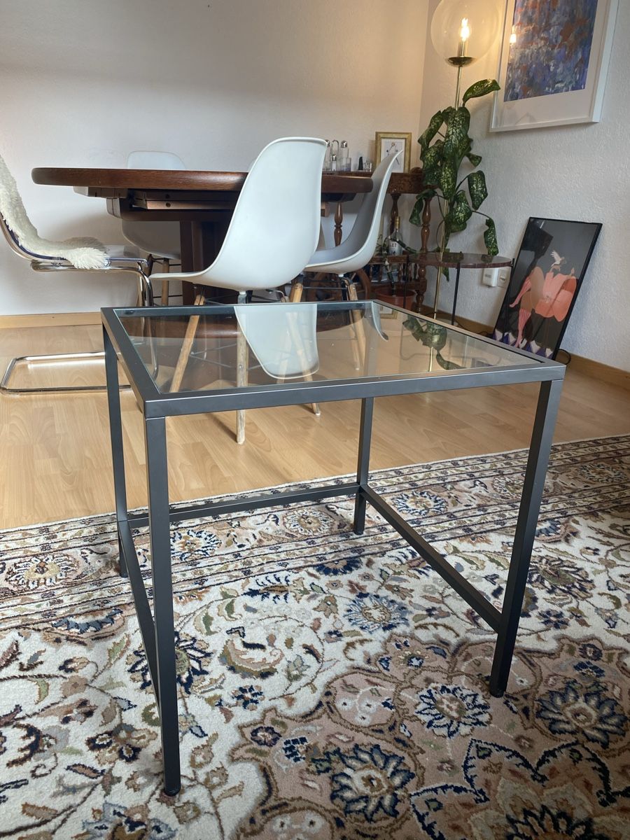 Tische: Glas Couchtisch Beistelltisch – Gebraucht aus Zürich von Sarahshanluo 1