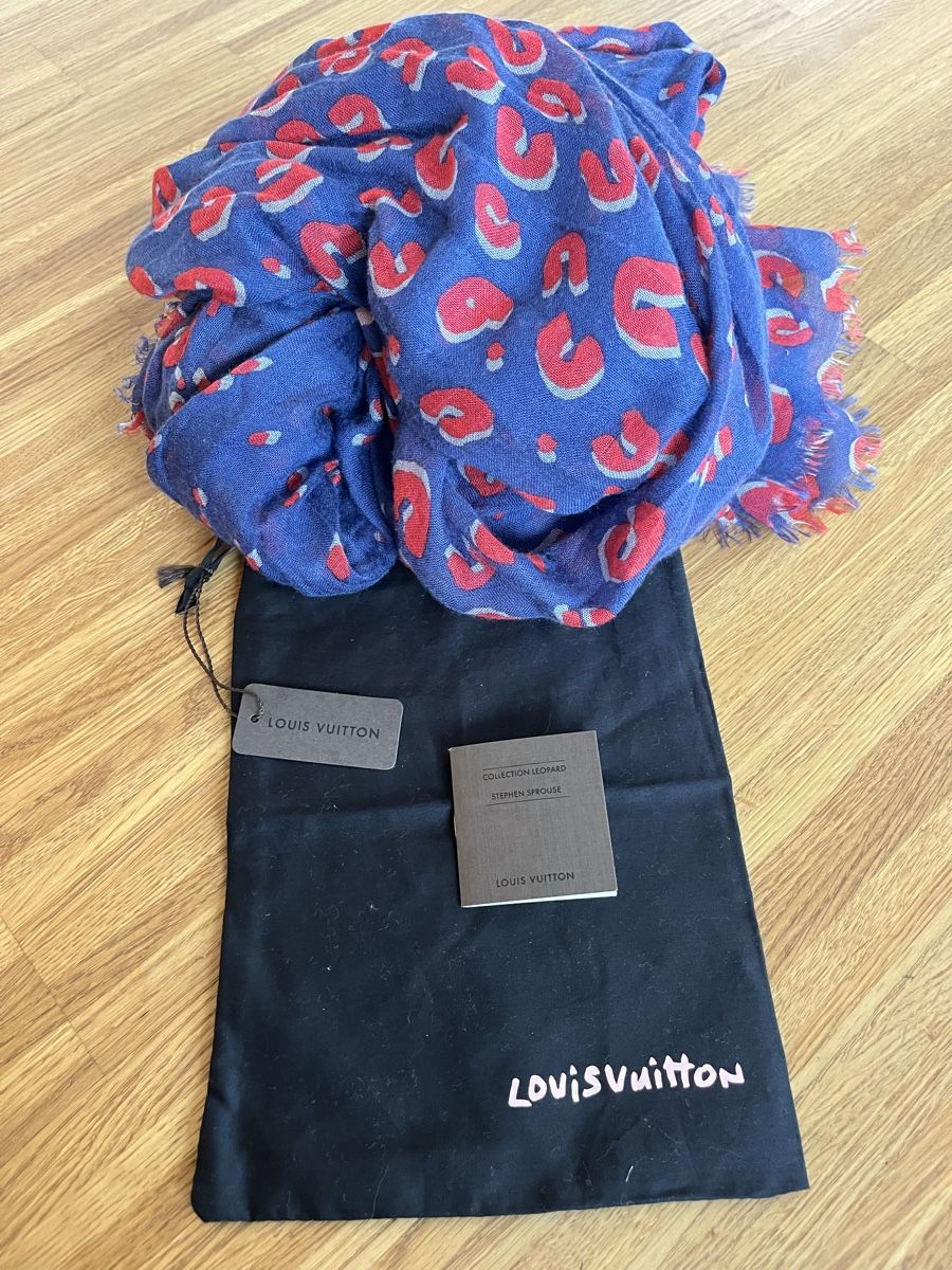 Louis Vuitton Foulard & Sciarpe: LOUIS VUITTON x STEPHEN SPROUSE Schal Leo – Usato da Küsnacht ZH venduto da madrilena77 4