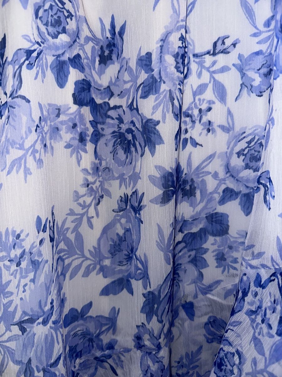Only Robes: ONLY Blumenkleid – D'occasion à Zürich par laurenmzh 2