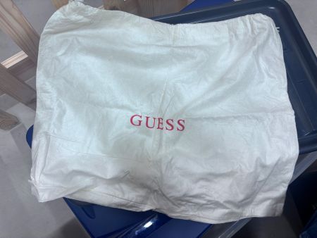 Guess Stoffbeutel, neuwertig, ideal für die Handtasche!