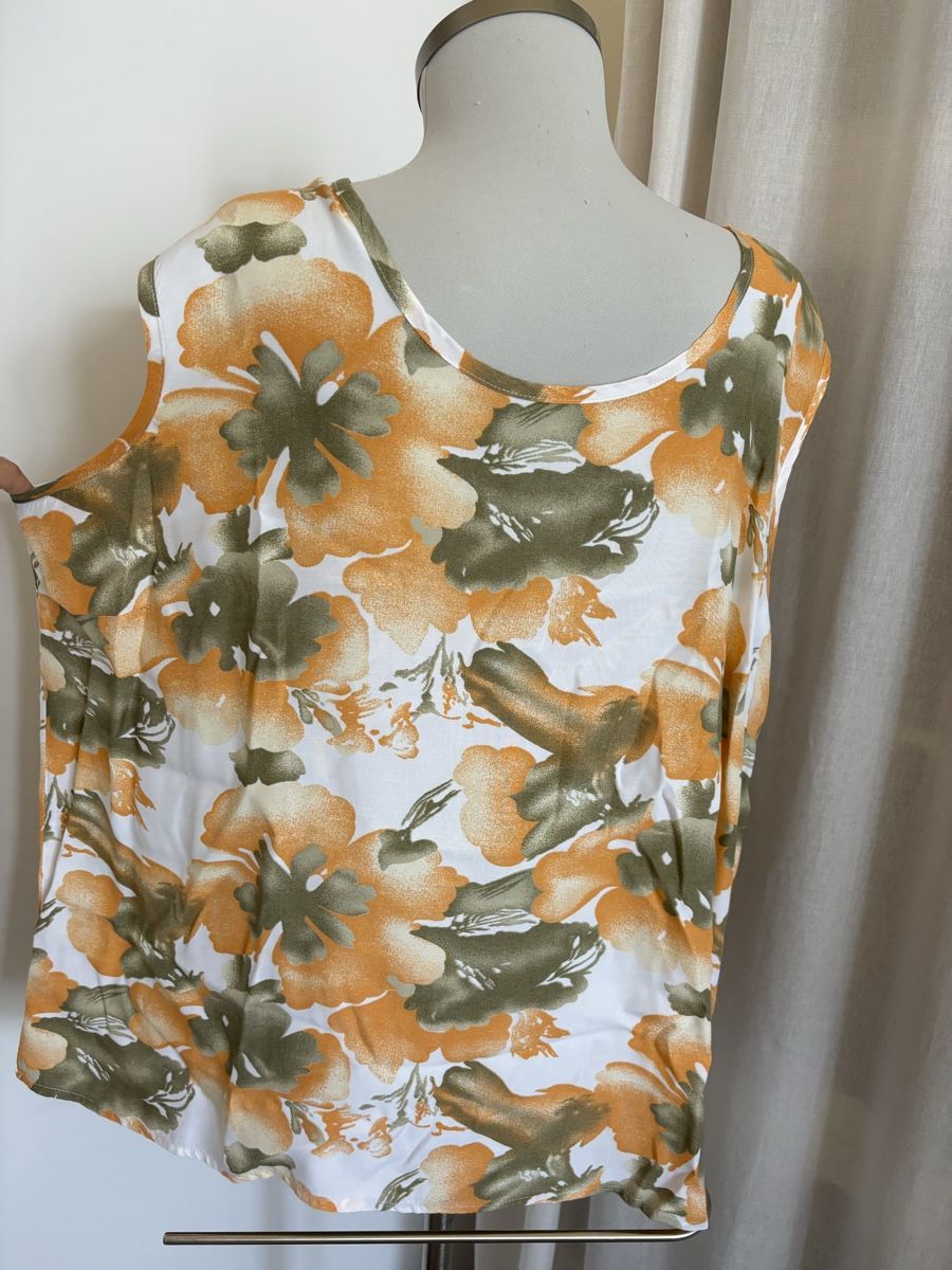Camicette: Blumige Sommerbluse Kingfield Gr. 52 mit gratis Unterhemd – Nuovo (secondo la descrizione) da Bäretswil venduto da Viechel 4