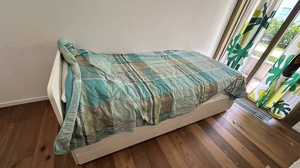 Letti: Letto slakt con secondo letto e cassetti – Usato da Minusio venduto da chicco785
