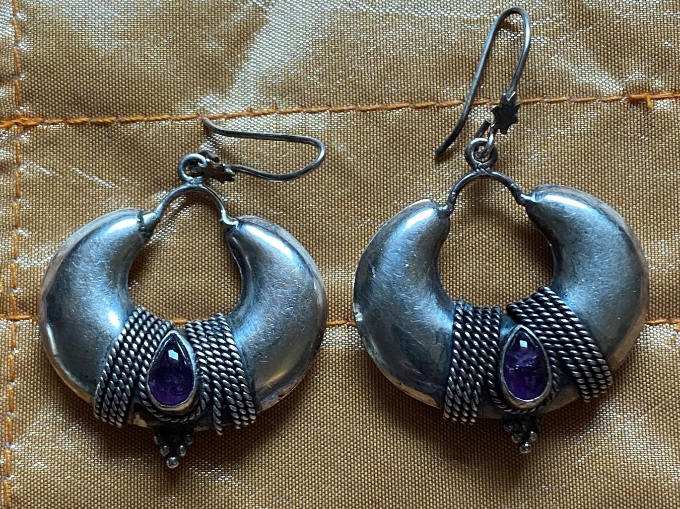 Orecchini pendenti & Orecchini a lobo: Boucles d’oreilles pendantes avec améthyste – Usato da Clarens venduto da OptitesJoliesChoses