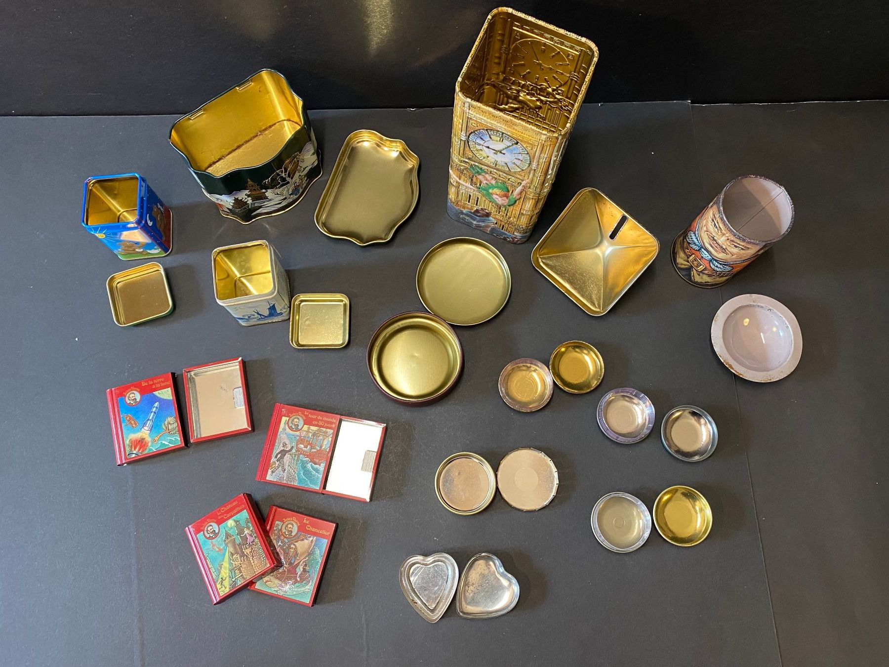 Altre Stoviglie: 15 Diverse Vintage Blechdose – Usato da Schaffhausen venduto da Magnet 8