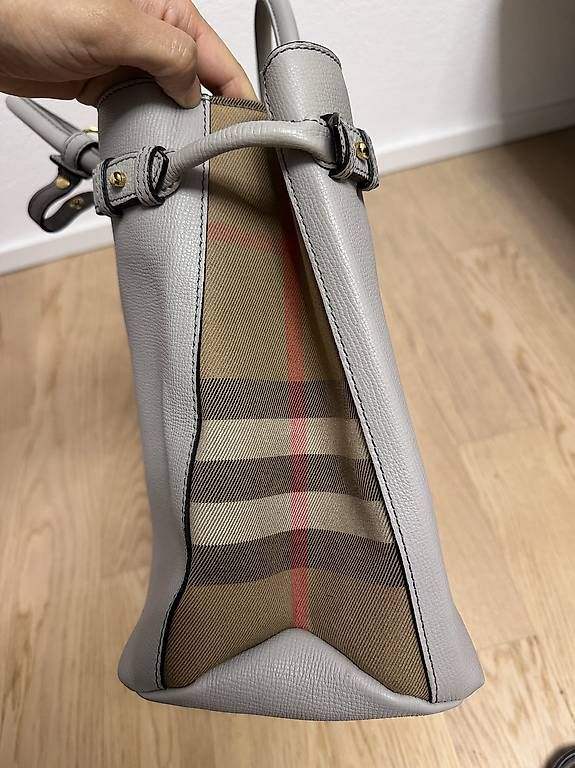 Borse da donna: Burberry Tote Bag – Usato da Pfäffikon SZ venduto da JasminS. 1