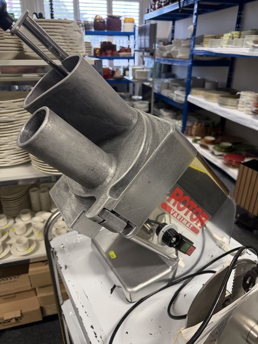 Appareils de cuisine: Rotor Gemüse Schneider  – D'occasion à Niederwangen BE par HasGastrobedarf 1