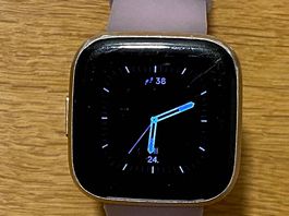 Fitbit Versa 2 gebraucht