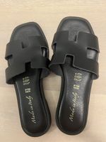 Pantoletten aus Leder schwarz 37 neu