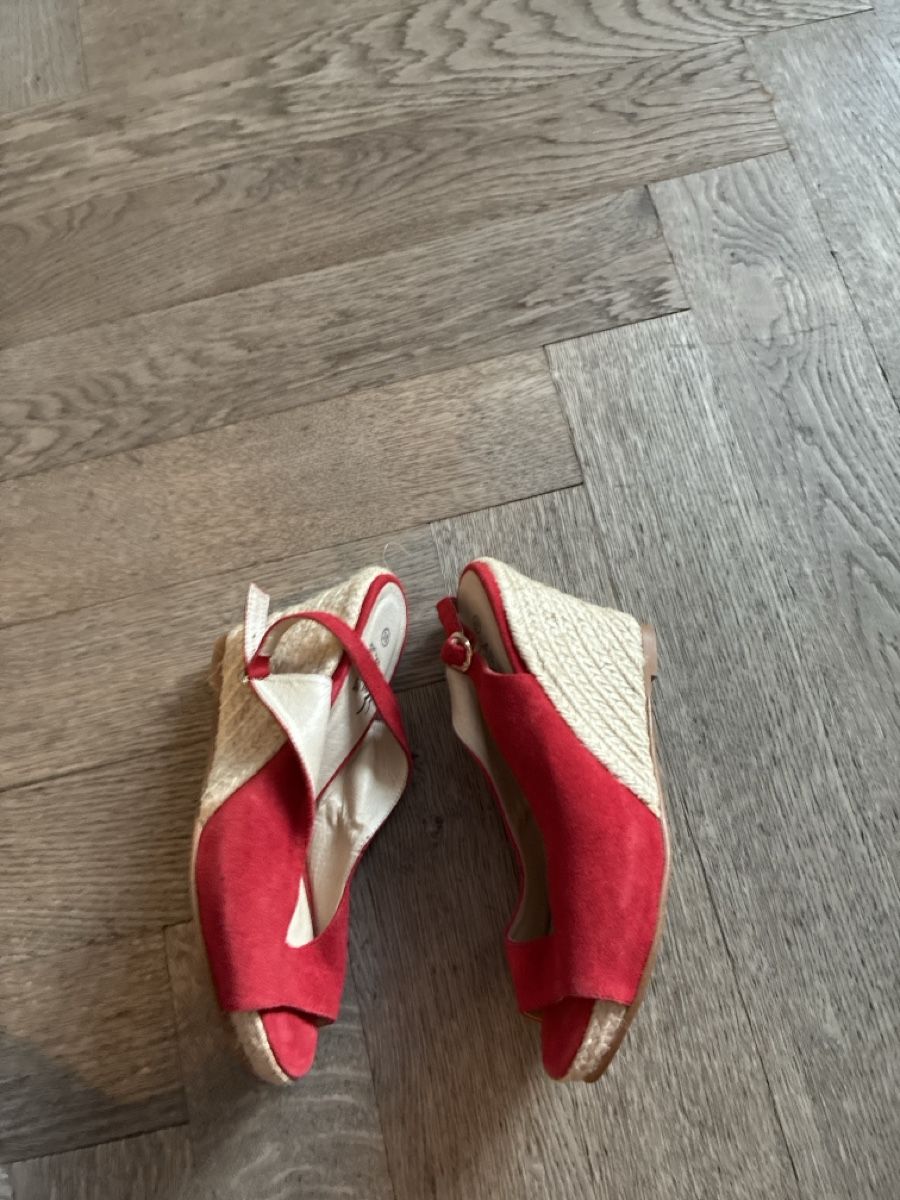 Alba Moda Scarpe da donna: Alba Moda Sandaletten Leder Gr 38 – Nuovo (secondo la descrizione) da Zürich venduto da Dsire 2