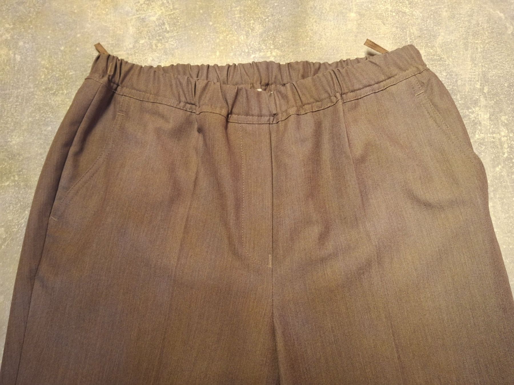 Hosen: Pantalon taille élastique grandeur M – Gebraucht aus Villiers von san_jn5w 2