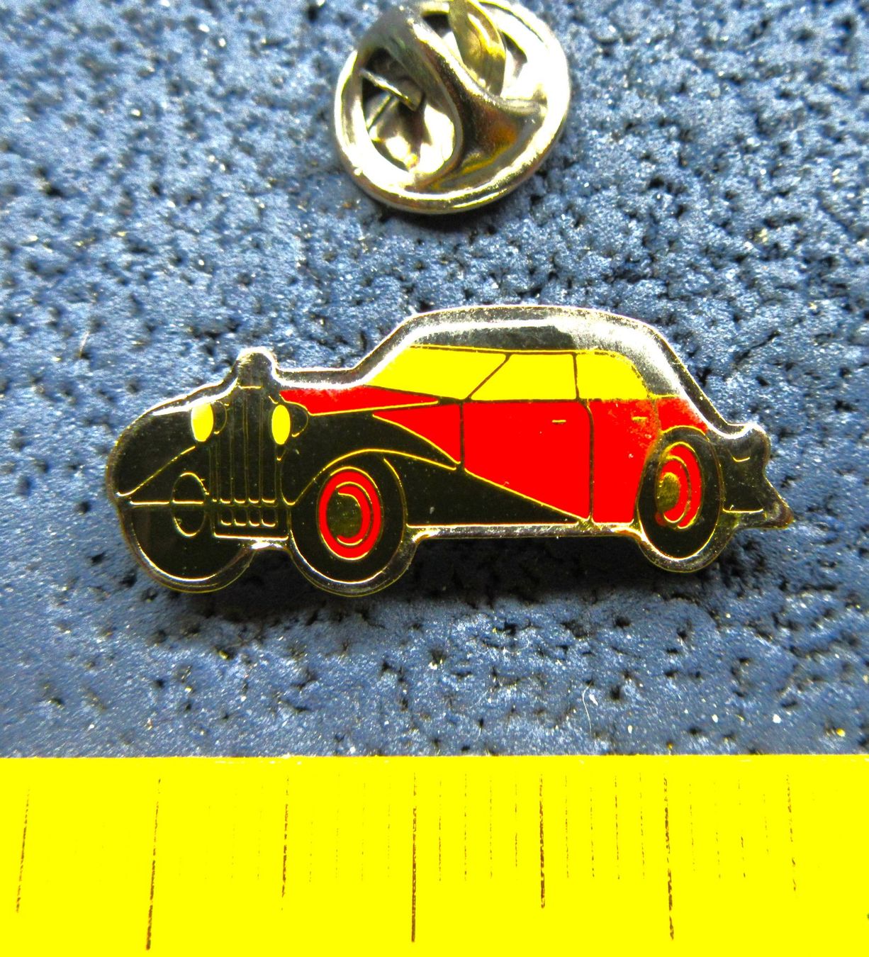 Bugatti Plaketten & Abzeichen: BUGATTI 50 1930 AUTO PIN OLDTIMER – Gebraucht aus Ettingen von Hausi4711