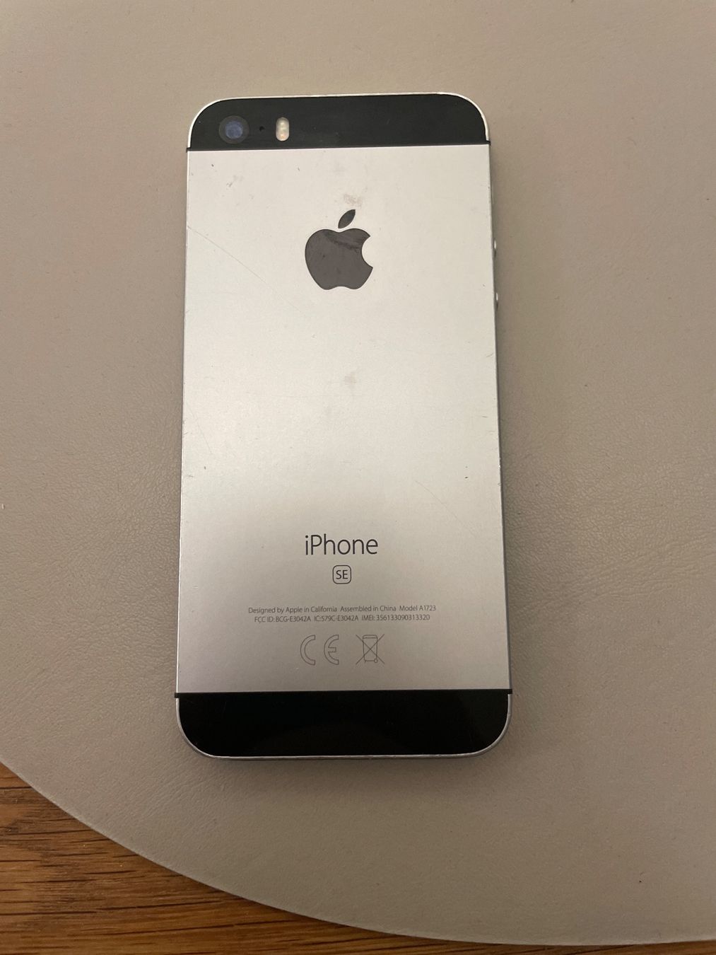 Apple Telefoni cellulari / Smartphones: iPhone SE – Difettoso da Adliswil venduto da Busys 1
