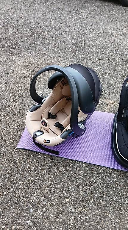 Seggiolini per auto: Kindersitz packet – Usato da Bärschwil venduto da Burezmorge 4
