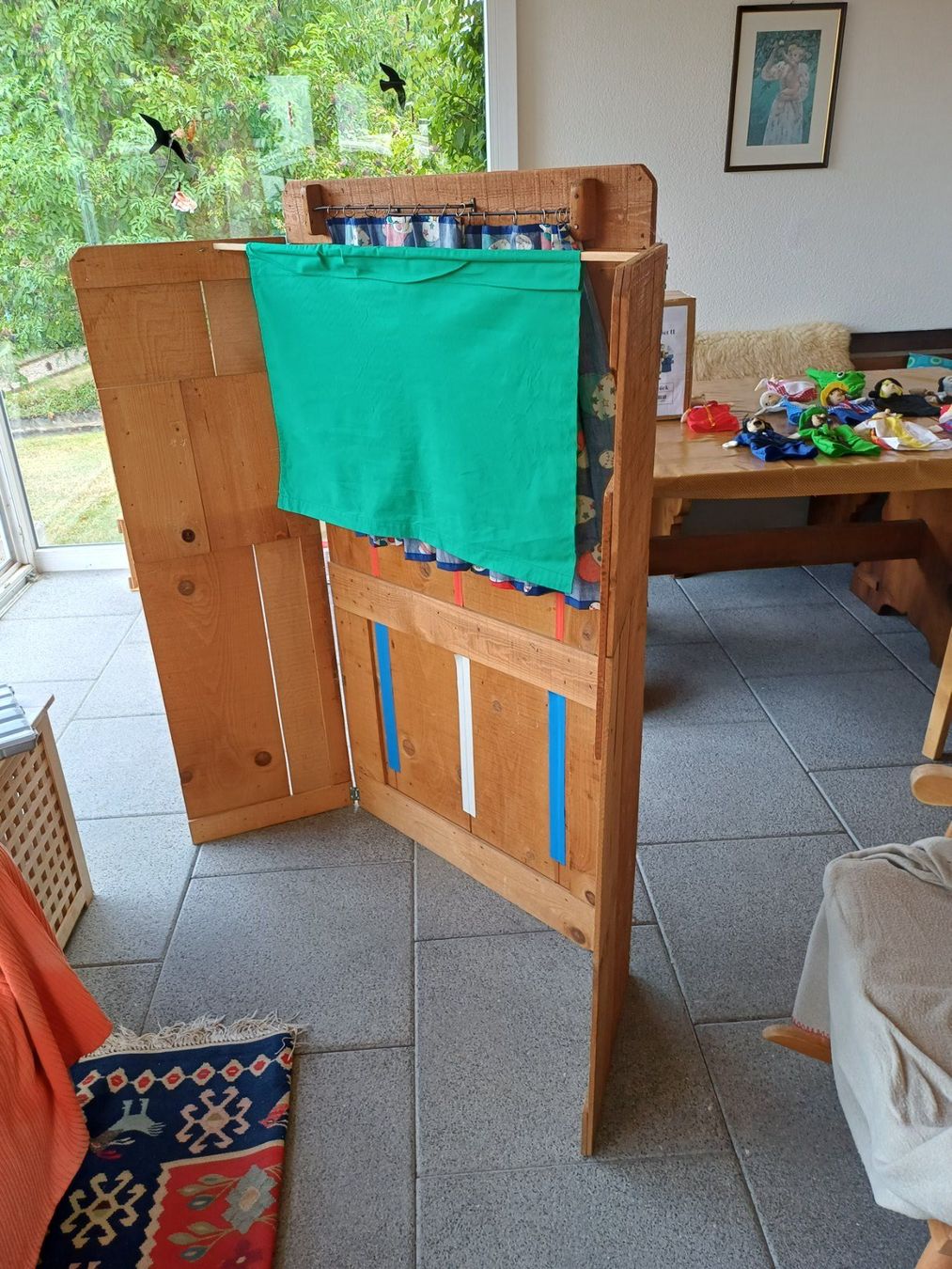 Jouets: Kasperlibühne und Figuren – D'occasion à Spiez par zturieowpq 1