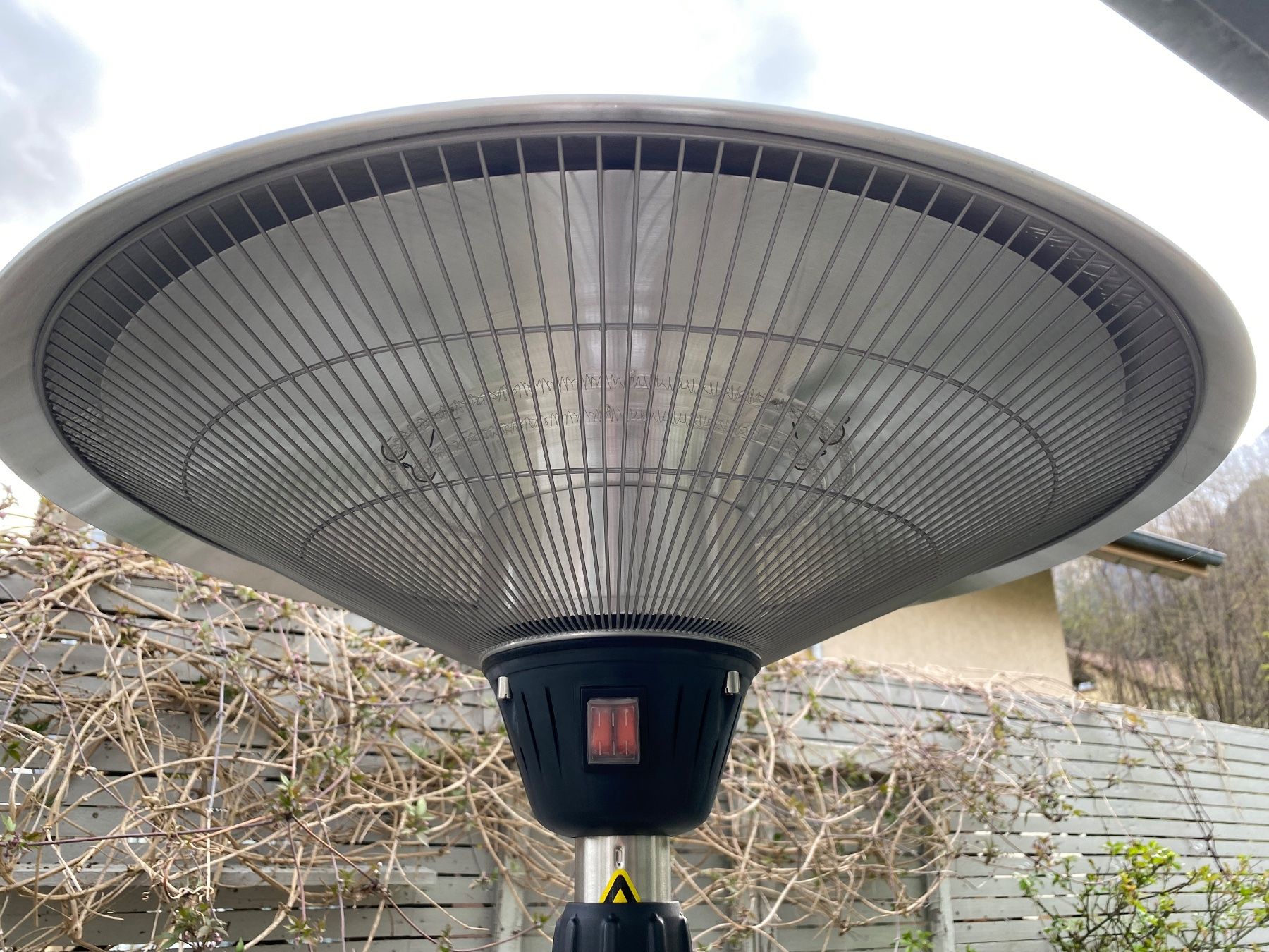 Einhell Radiatori: Heizstrahler Halogen Einhell – Usato da Frutigen venduto da Aleja1 3