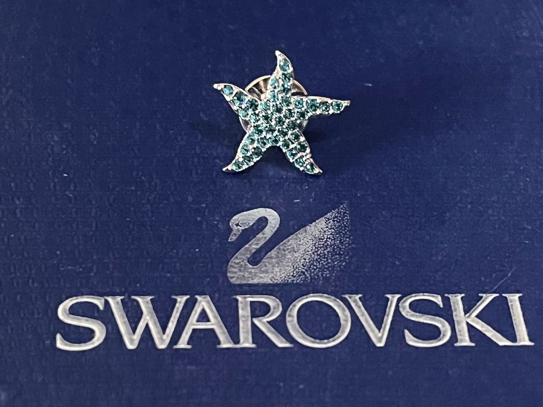 Swarovski Broches & Aiguilles: Swarovski Brosche neu & original – Neuf (Voir description) à Kirchleerau par Dalmi220 1