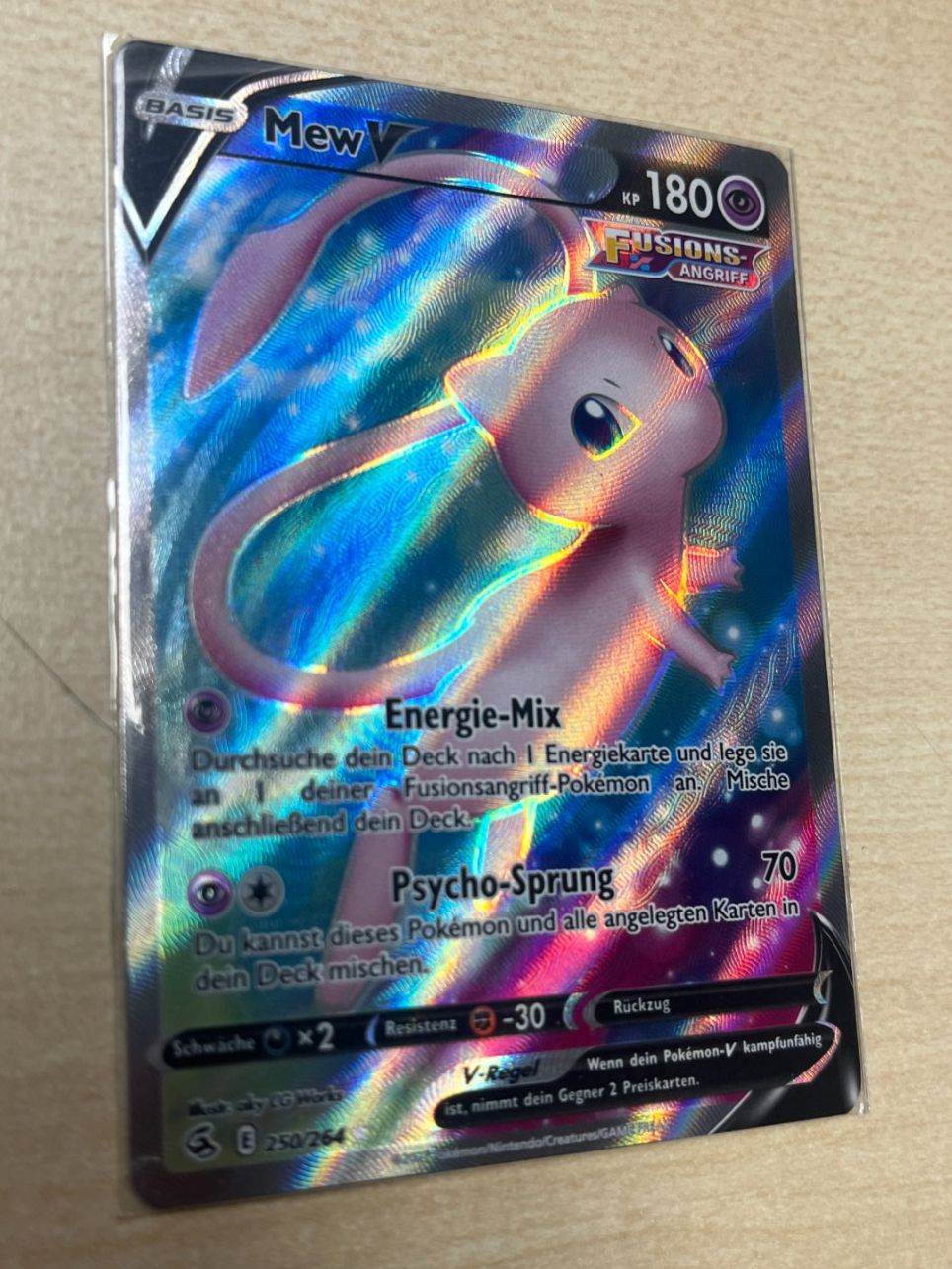Pokémon Carte collezionabili: Mew V (FST 250) – Nuovo (secondo la descrizione) da St. Niklaus VS venduto da tru_vj5x