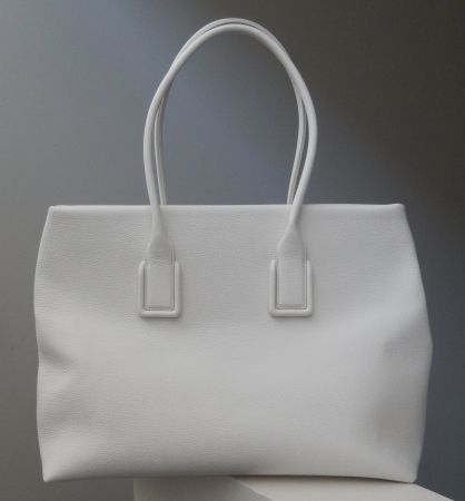 Orig. BOTTEGA VENETA Ledershopper in Weiss, NP 2'700
