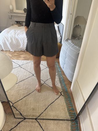 Short Zara taille L gris anthracite comme neuf!