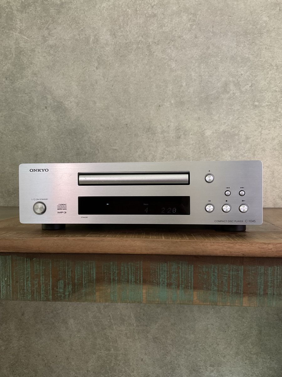 Onkyo Systèmes audio & multimédias: ONKYO CD Player C-1045 silber – D'occasion à Winterthur par klassikaudio