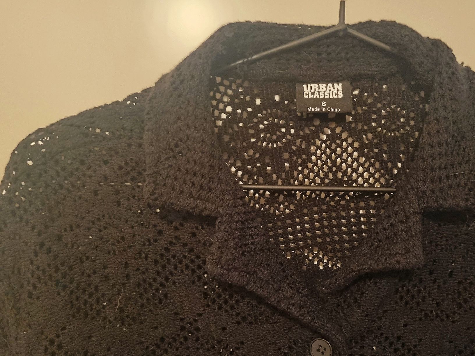 Blusen: Kurze Hemdbluse in Häckeloptik, Schwarz, Gr. S – Neu (gemäss Beschreibung) aus Olten von User.xyz 2