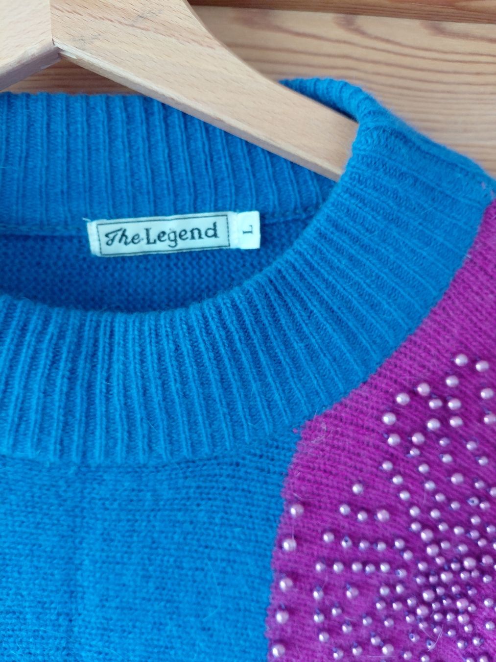 Laine: Wolle/Angora Pullover Blau bestickt – D'occasion à Winterthur par adventurenala 1