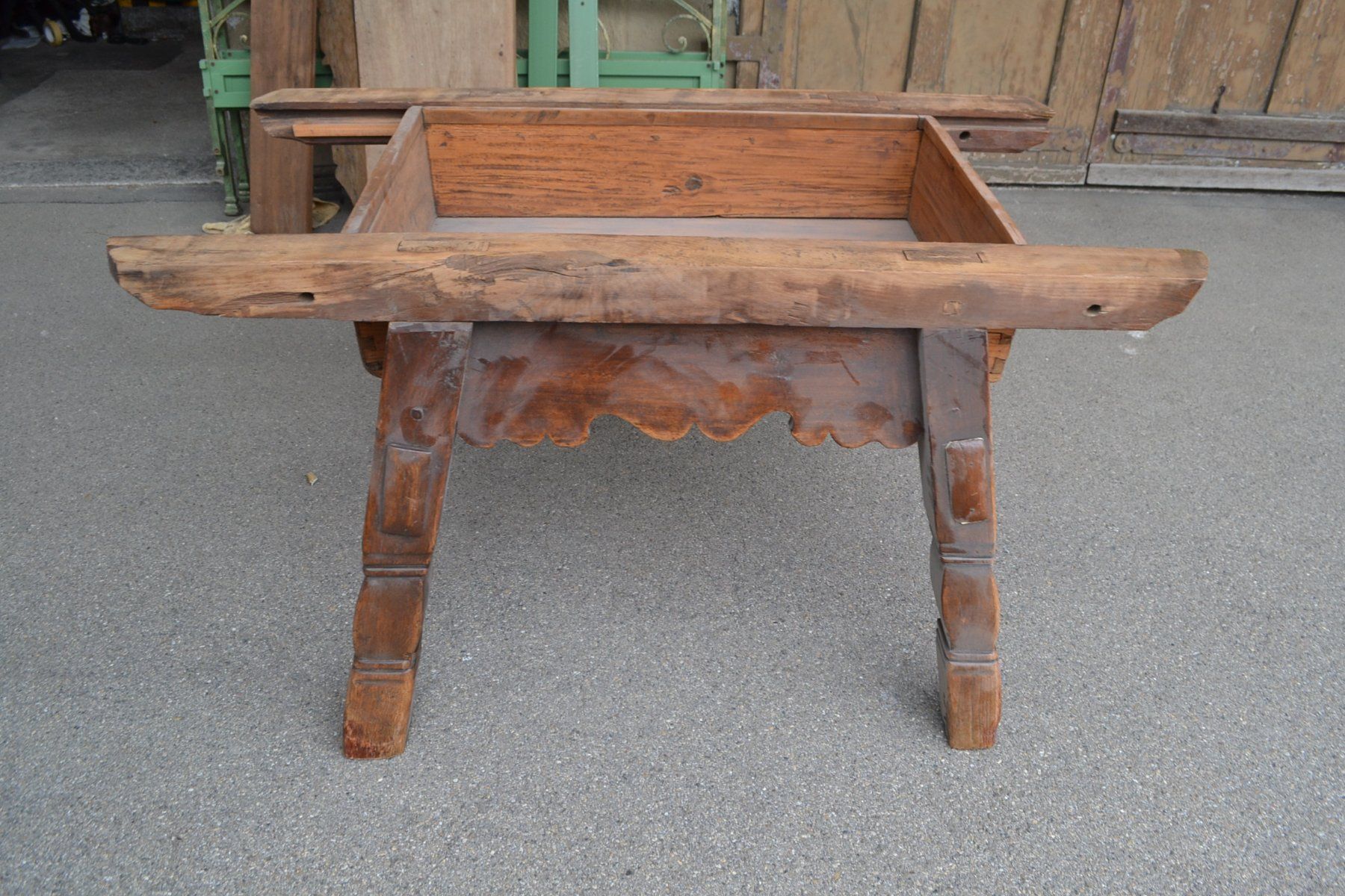Tavoli: Antiker Tischbock mit Schublade jg.1802 – Usato da Wil SG venduto da Athi 1