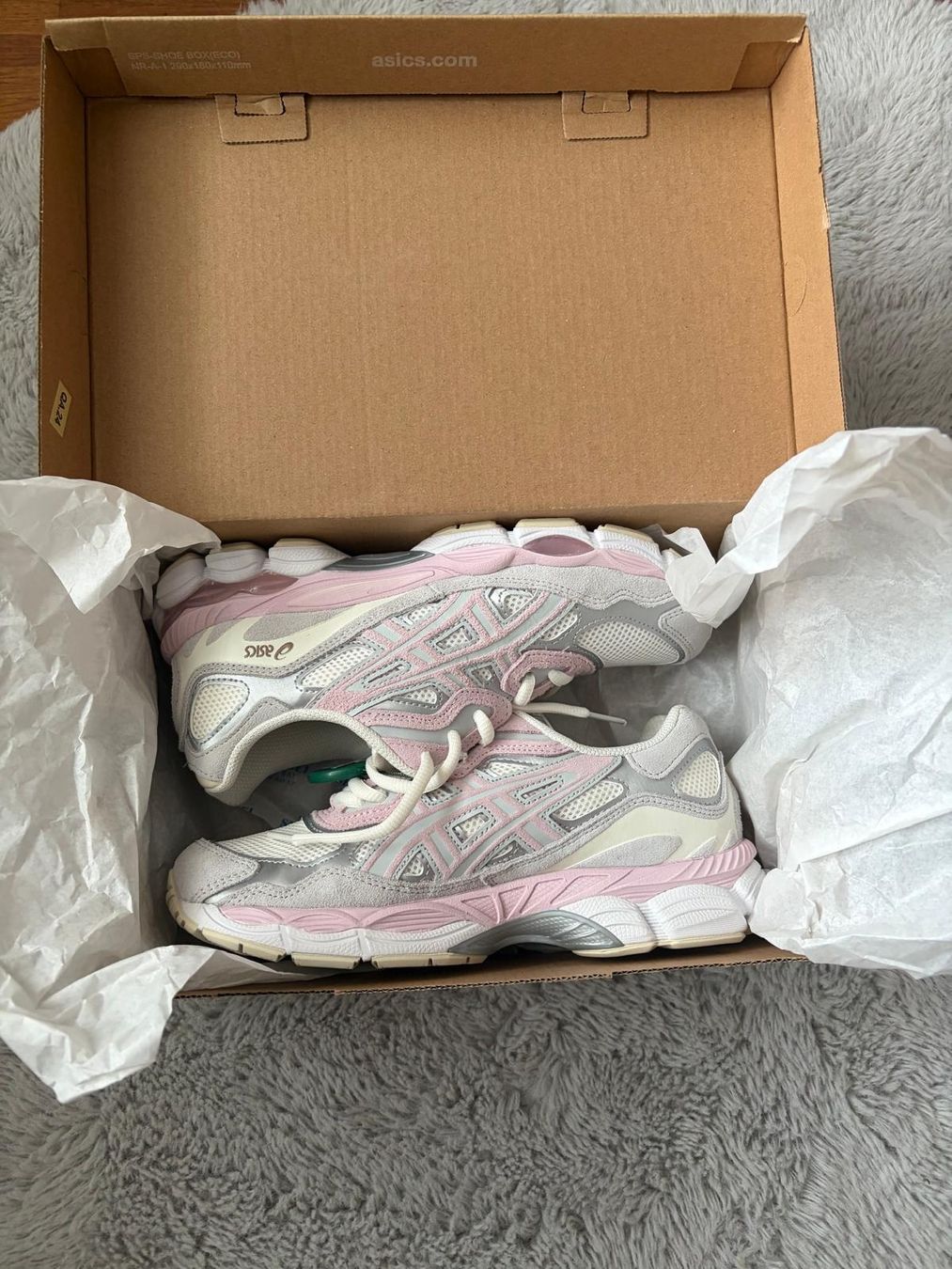 Asics Herrenschuhe: ASICS Gel-NYC – Neu und originalverpackt aus Niederlenz von ercanerken