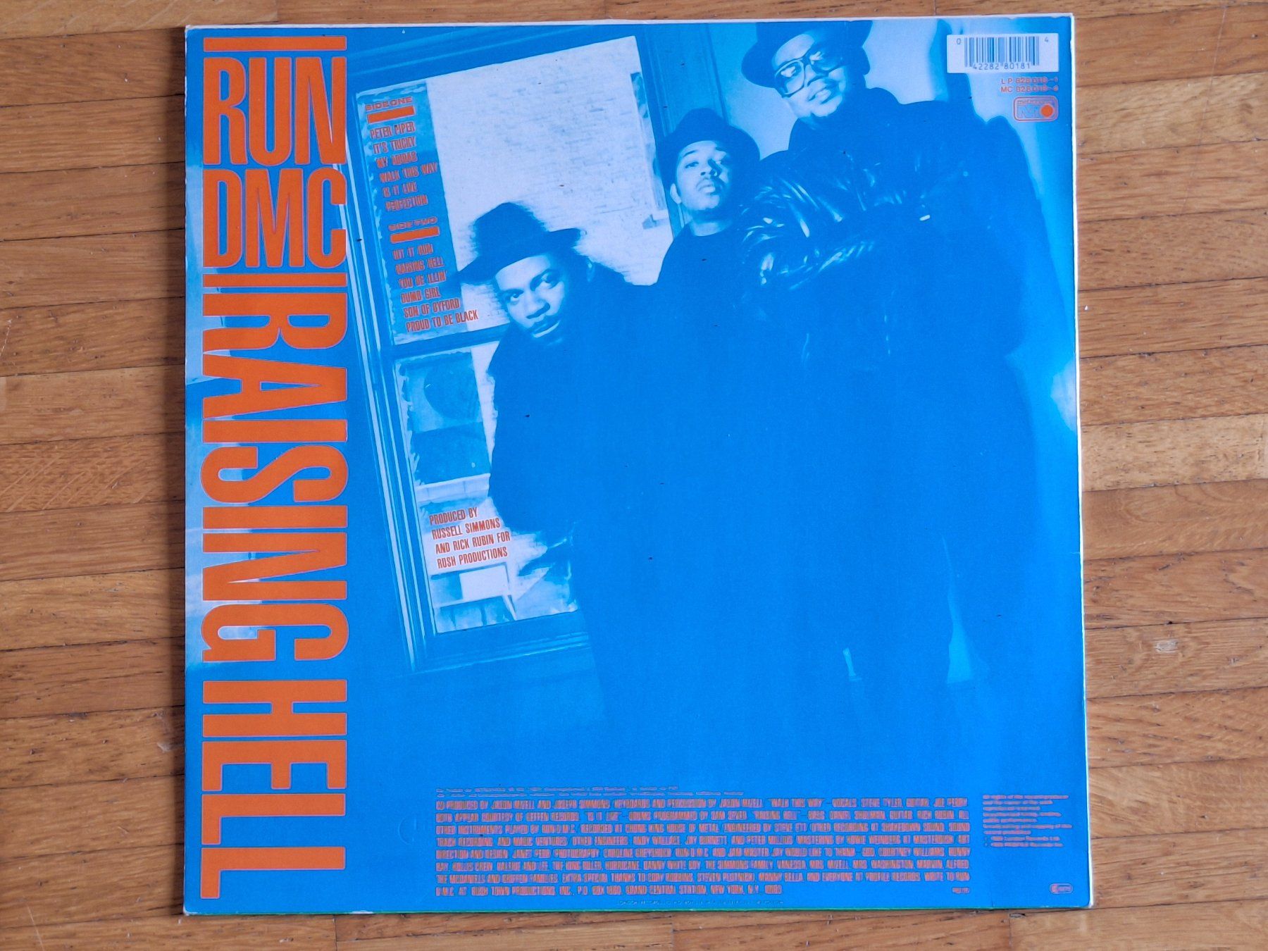 Dischi in vinile: Run DMC, Raising Hell - Vinyl LP DE 1986 – Nuovo (secondo la descrizione) da Oberentfelden venduto da Musicud 1