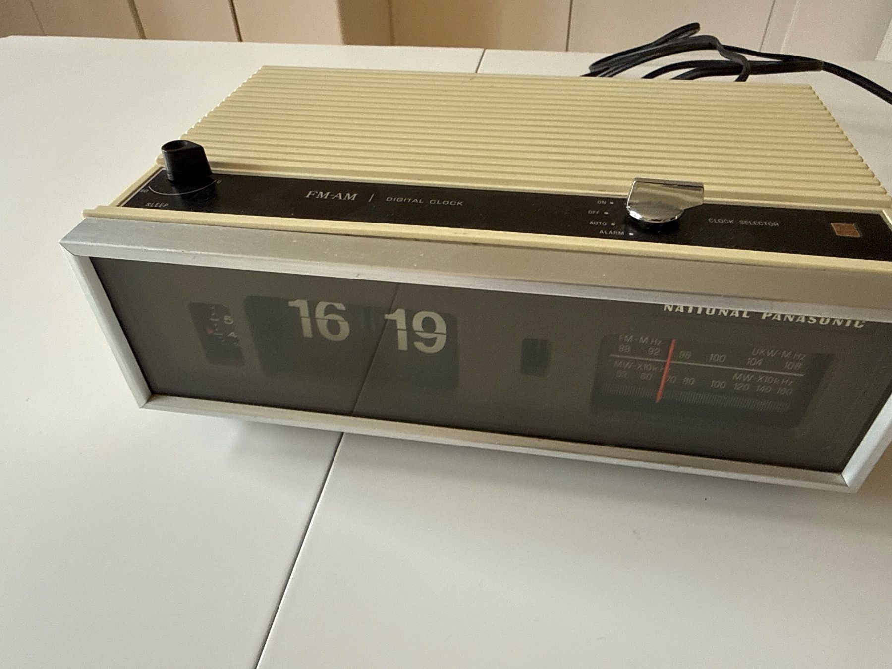 Radios: Original Radiowecker Panasonic National – Gebraucht aus Näfels von risingtampa