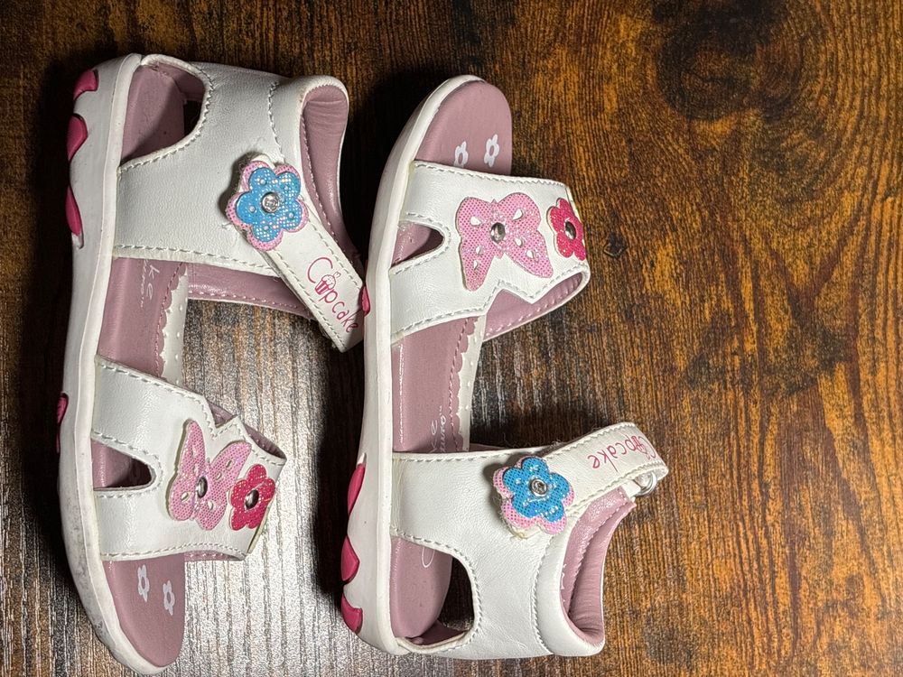 Chaussures filles: Mädchen Schuhe Gr. 22 – Neuf (Voir description) à Ehrendingen par Katy28 1