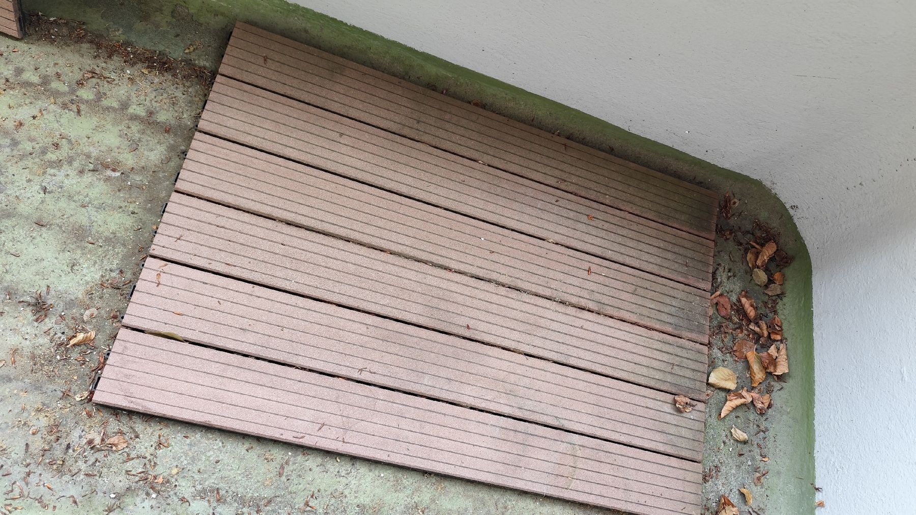 Rivestimenti per pavimenti: Bodenplatten Balkon/Outdoor – Usato da Bern venduto da Meeresalgen 3