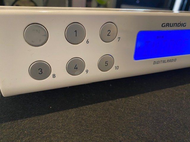 Grundig Radios: Grundig SonoClock 691 DAB – Gebraucht aus Würenlingen von Schneiderhifi 1