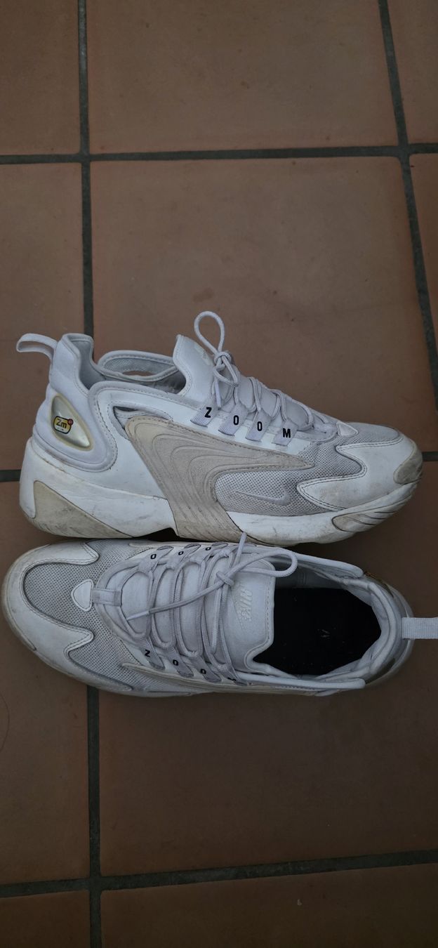 Scarpe da uomo: Nike Air Zoom 2000 Grösse 43 – Usato da Nuglar venduto da Danivenividiundeasy 1