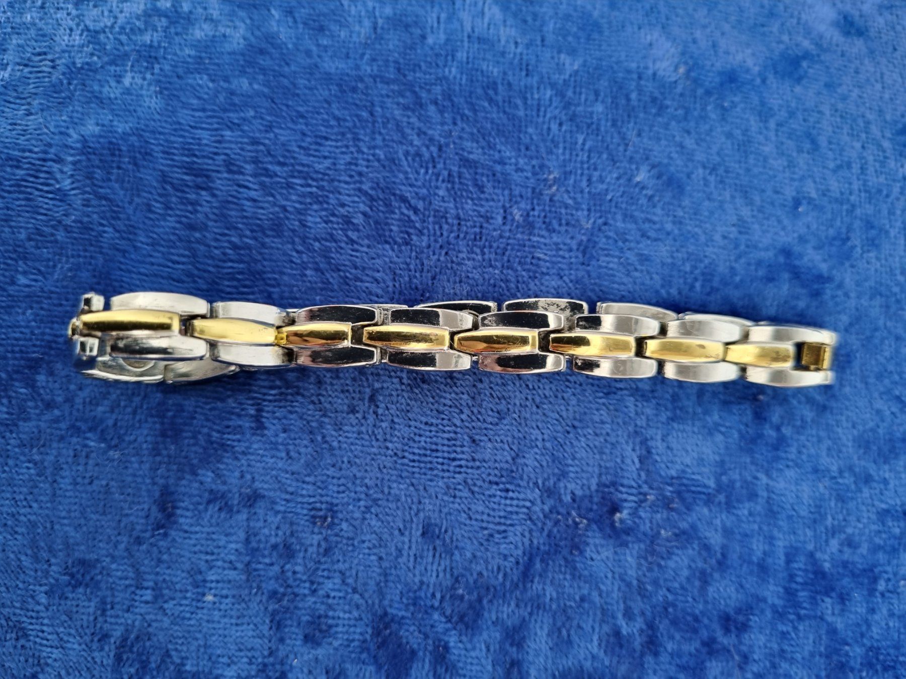 Armbänder & -reifen: Schönes zeitloses Armband - Vintage – Gebraucht aus Nottwil von Janny77 1