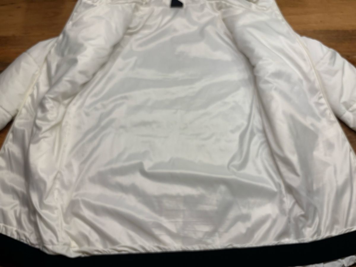 Cappotti: Nike Steppmantel / Wintermantel Gr.M – Usato da Oberdorf SO venduto da sa-na 2