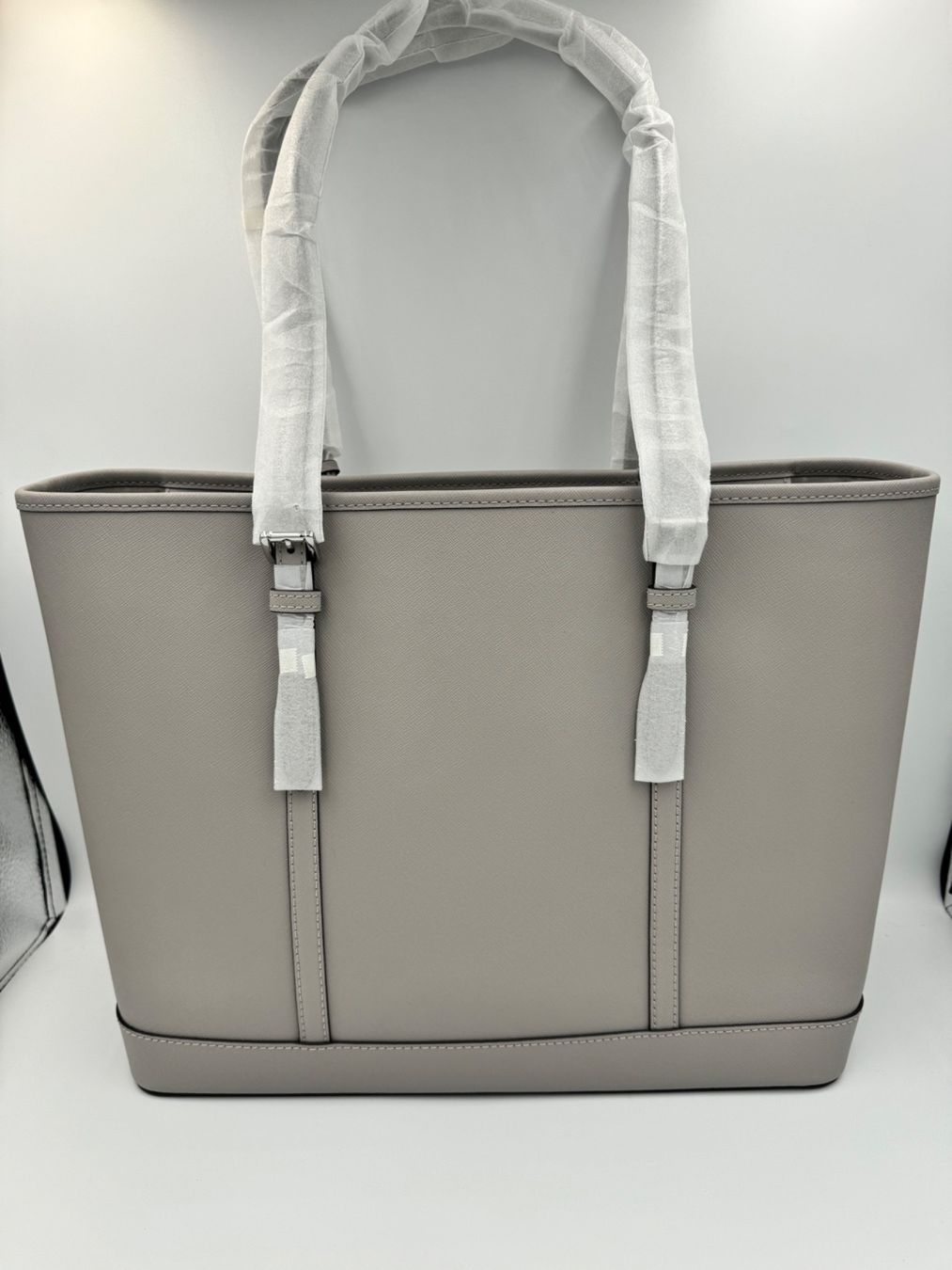 Michael Kors Borse da donna: Michael Kors Tasche pearl grey – Nuovo e nell'imballaggio originale da Wiedlisbach venduto da Sistershop 1