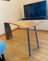 Couchtisch aus Massivholz