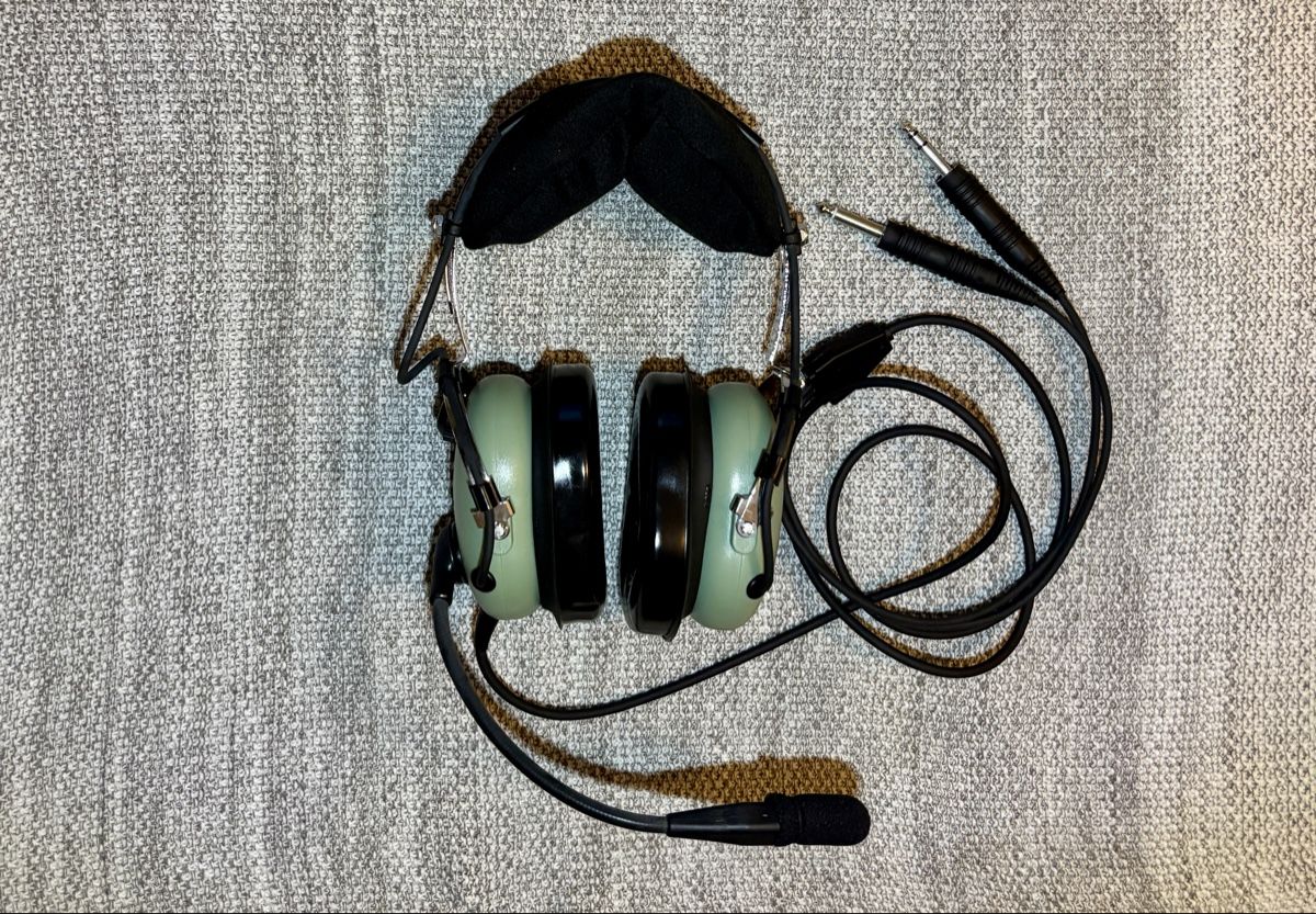 David Clark Cuffie: Headset David Clark H10-13.4 – Nuovo e nell'imballaggio originale da Langnau am Albis venduto da zerveo