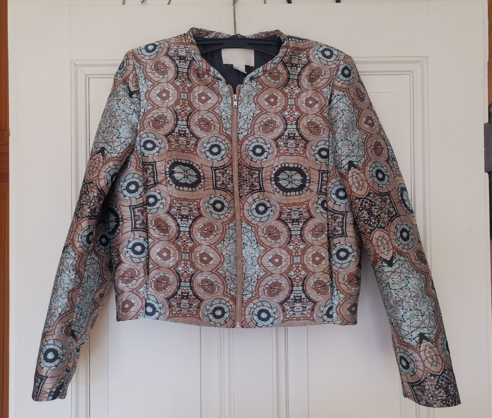 H&M Jacken: Kurze Jacke, H&M Concious Exklusiv – Gebraucht aus Uerikon von pink_flamingo 2
