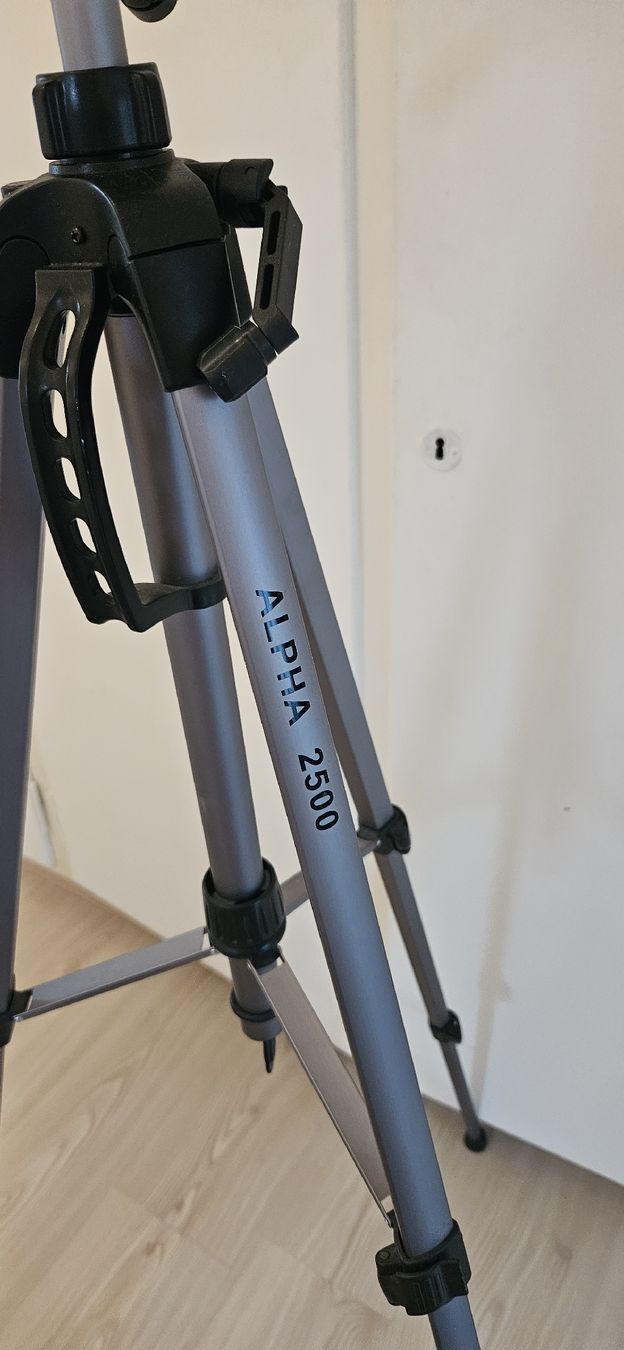 Treppiedi & Teste: Stativ ALPHA 2500 Silber Aluminium – Usato da Dättwil AG venduto da son_x2fq 1