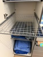 Kleiderschrank auszieh Tablare