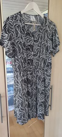 Kleid UP2 FASHION schwarz-weiss Grösse S 36/38 neu
