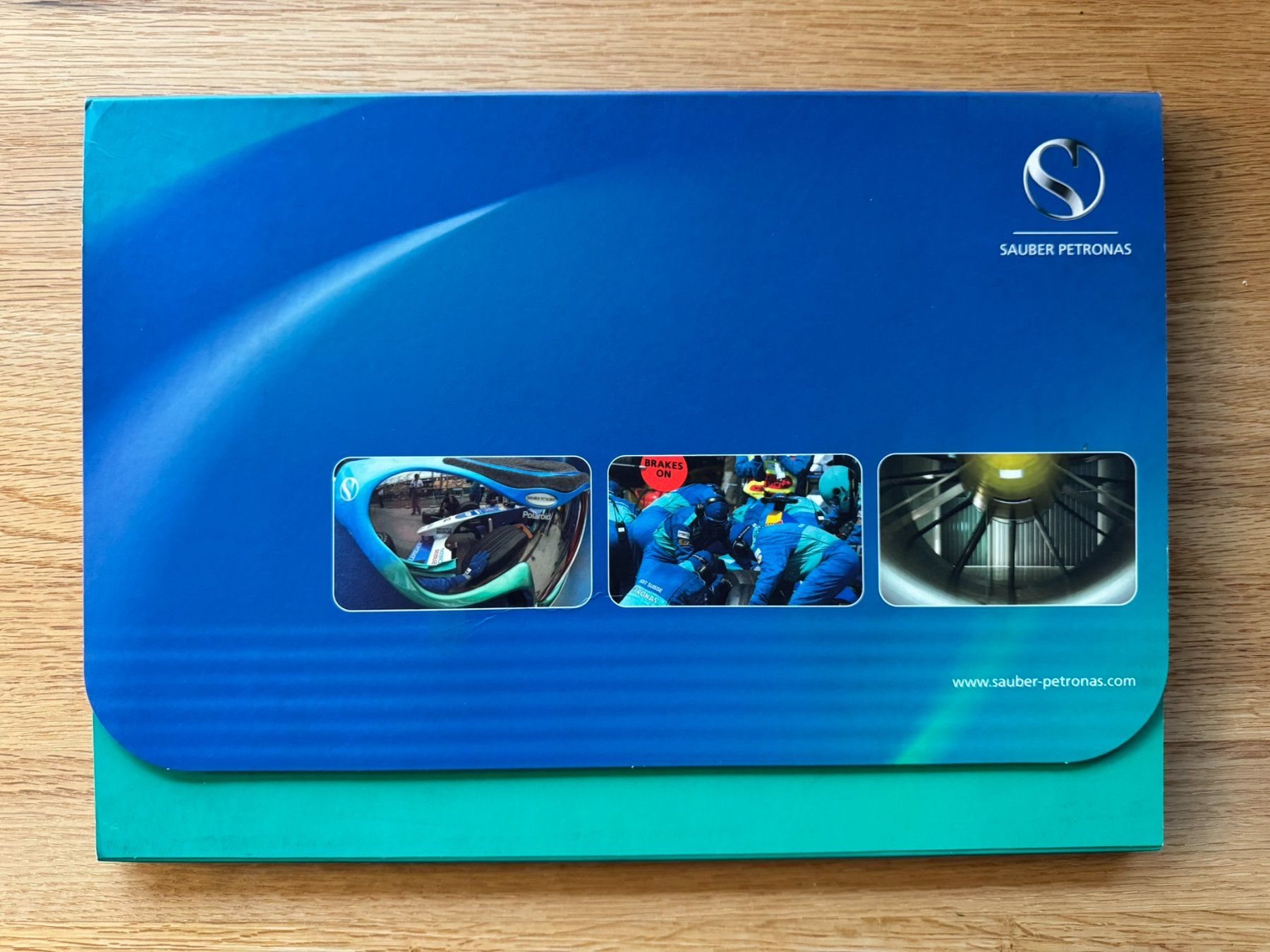 Documenti: SAUBER-PETRONAS - Pressemappe aus 2004 – Nuovo (secondo la descrizione) da Tübach venduto da BonnevilleMotors