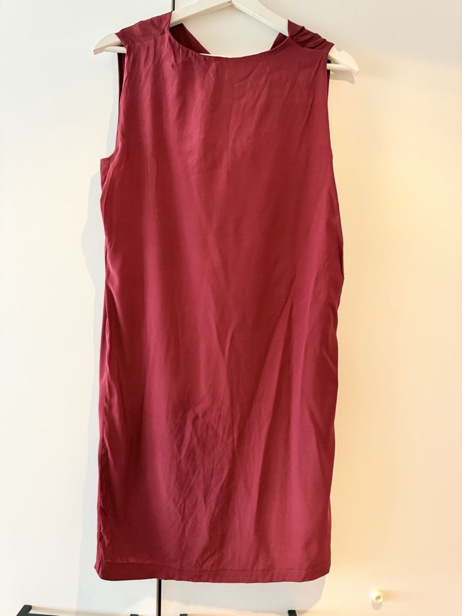 Kleider: VETE MENTS Damen Kleid Grösse 1 Seide  – Gebraucht aus Kilchberg ZH von san_hs8y 1