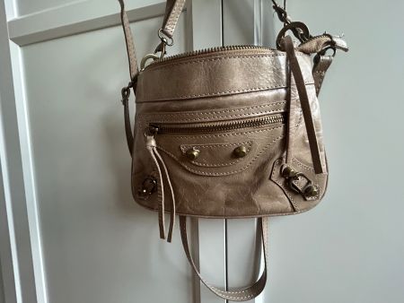 Umhängeledertasche