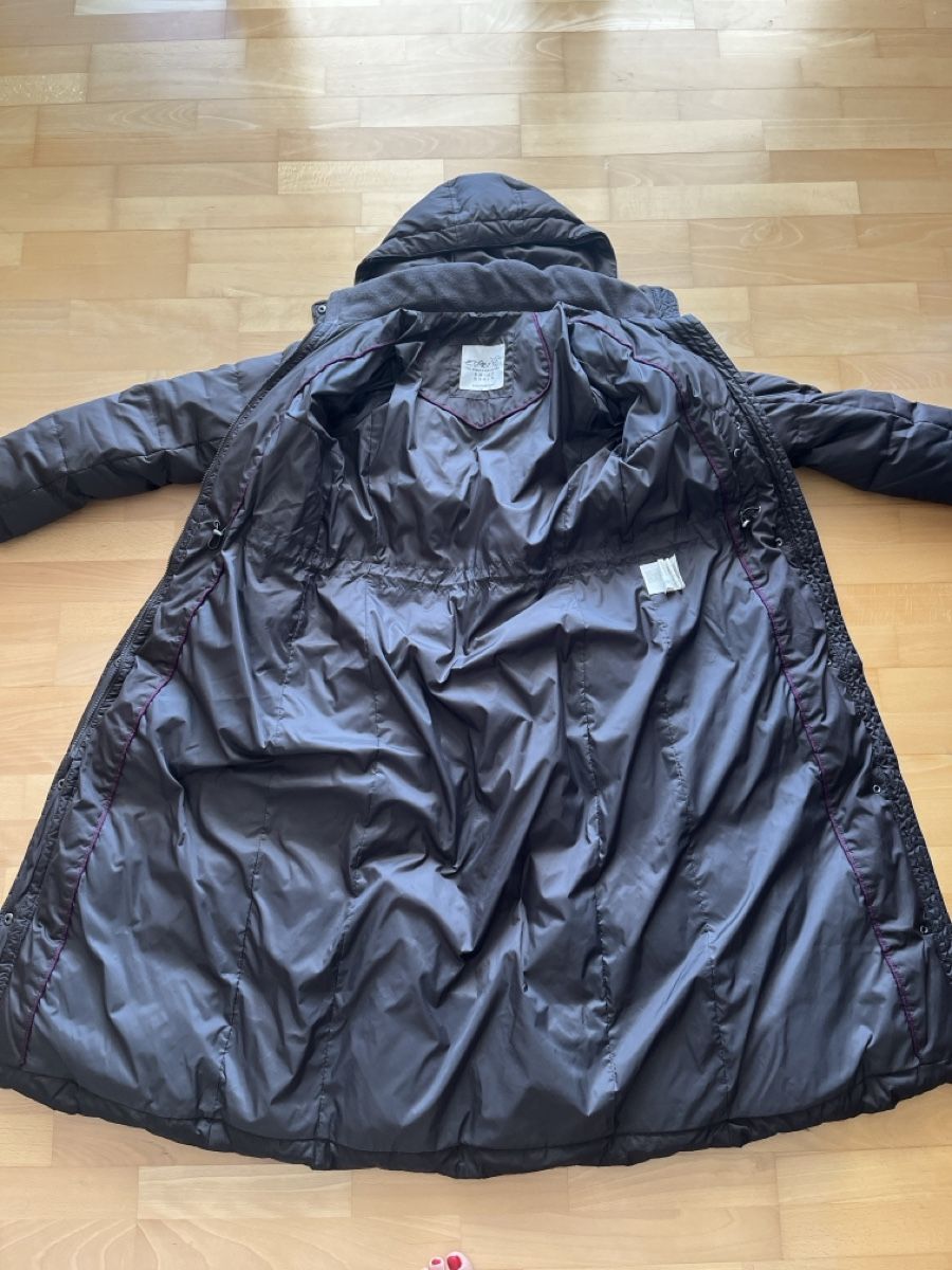 Esprit Cappotti: Esprit Damen Daunenmantel Gr 36 – Usato da Uetikon am See venduto da erz13 2